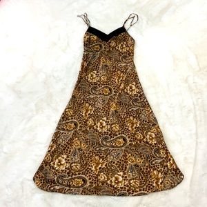 Gilligan & O’Malley negligee